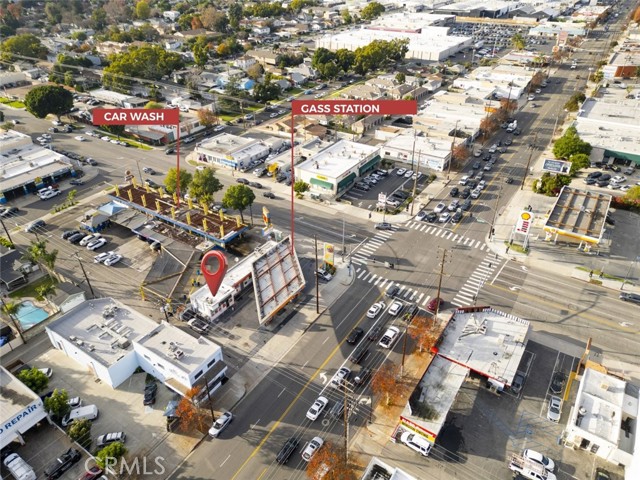 341 N Victory Boulevard, Burbank CA: https://media.crmls.org/medias/f22bd147-9b1e-4565-a09f-d2536bdd0b6e.jpg