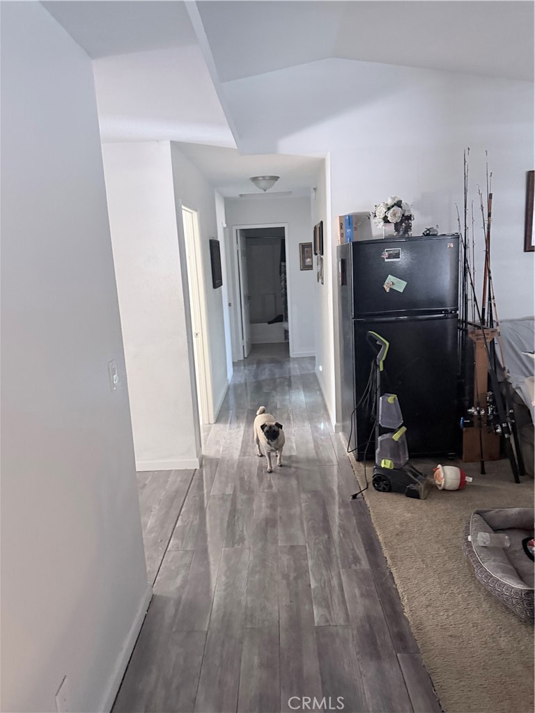 https://media.crmls.org/medias/f22ca8a1-f9ff-4818-80d6-6ddc7b4dae27.jpg?preset=X-Large
