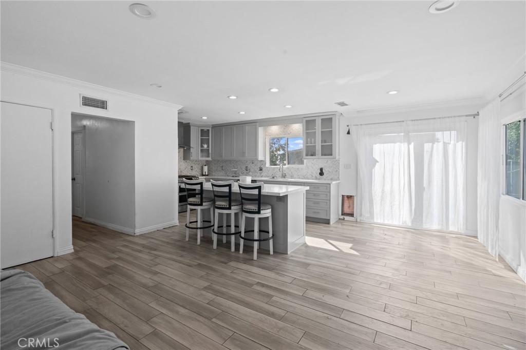 MLS #SB25278738 image #3