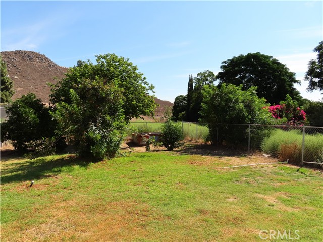 6149 La Sierra Avenue, Riverside CA: https://media.crmls.org/medias/f22d27d4-20cc-4fde-9940-09ac2dce9687.jpg