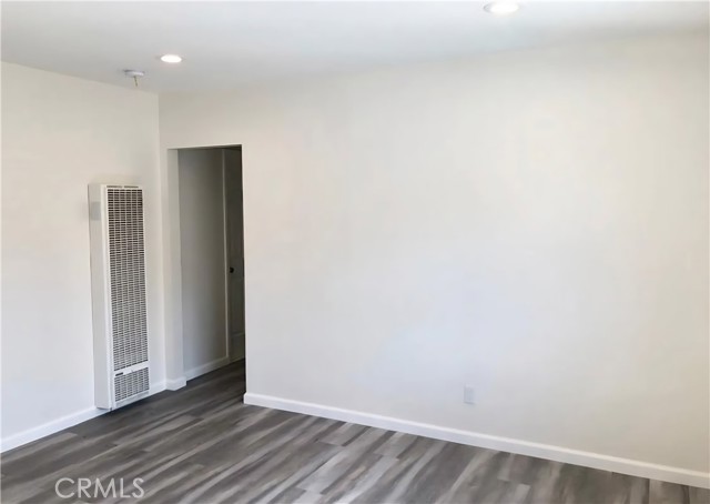 352 W Peach Street, Compton CA: https://media.crmls.org/medias/f22d2a13-f4ab-48f2-904a-4d2a0b0d7de5.jpg