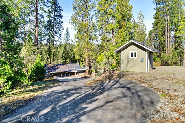 Detail Gallery Image 2 of 35 For 40476 Road 274, Bass Lake,  CA 93604 - 3 Beds | 2 Baths