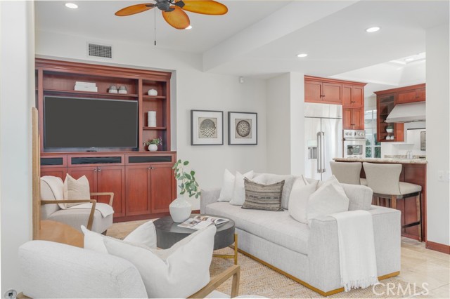 126 Via Koron, Newport Beach CA: https://media.crmls.org/medias/f22d7662-5173-409d-bdf7-3e6f14a23c95.jpg