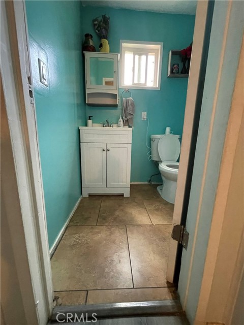 Detail Gallery Image 8 of 11 For 1648 E 110th, Los Angeles,  CA 90059 - – Beds | – Baths