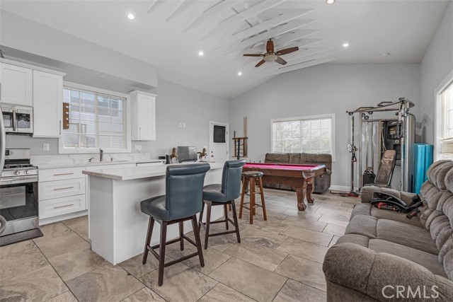 Detail Gallery Image 38 of 56 For 116 N Bonnie Beach Pl, East Los Angeles,  CA 90063 - 6 Beds | 4 Baths