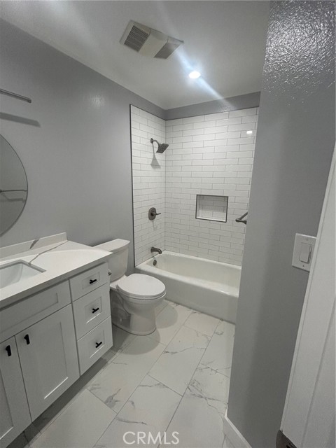 620 The Village, Redondo Beach CA: https://media.crmls.org/medias/f22e8273-aeb8-4f51-a4b6-759784c5b46e.jpg