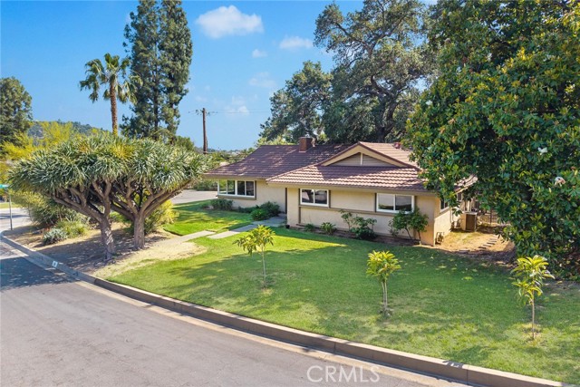 250 Hillgreen Place, Arcadia CA: https://media.crmls.org/medias/f22ebb67-a3d4-4297-b4d1-5786c33677b9.jpg