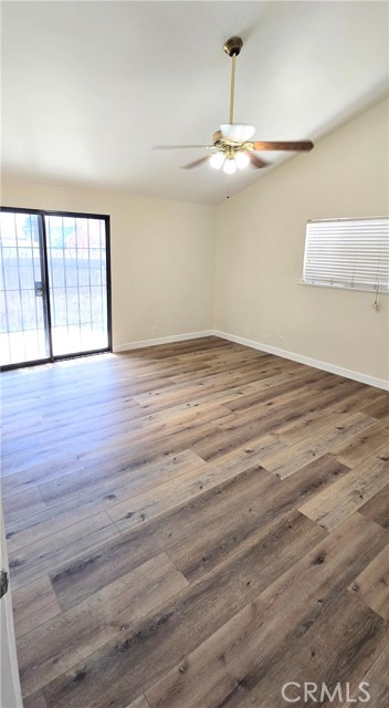 8730 N 6th, Downey CA: https://media.crmls.org/medias/f22f2f26-be52-4ce2-98a0-4da40eb01de1.jpg