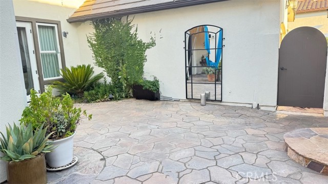 Courtyard_