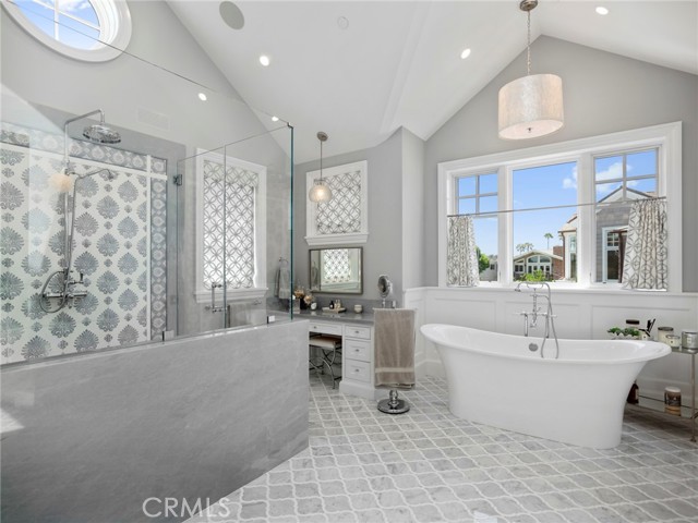 Image 34 of 52 For 1324 Balboa Boulevard