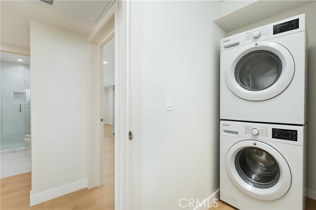 Detail Gallery Image 7 of 14 For 4625 La Crescenta Ave a,  La Crescenta,  CA 91214 - 1 Beds | 1 Baths