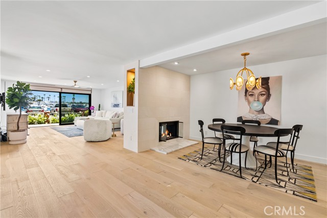 Detail Gallery Image 6 of 37 For 1817 W Bay Ave a,  Newport Beach,  CA 92663 - 2 Beds | 2/1 Baths