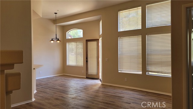 9 Camino Del Oro, Rancho Santa Margarita CA: https://media.crmls.org/medias/f231ddf8-3505-4a73-a4ff-63e51cae75ba.jpg