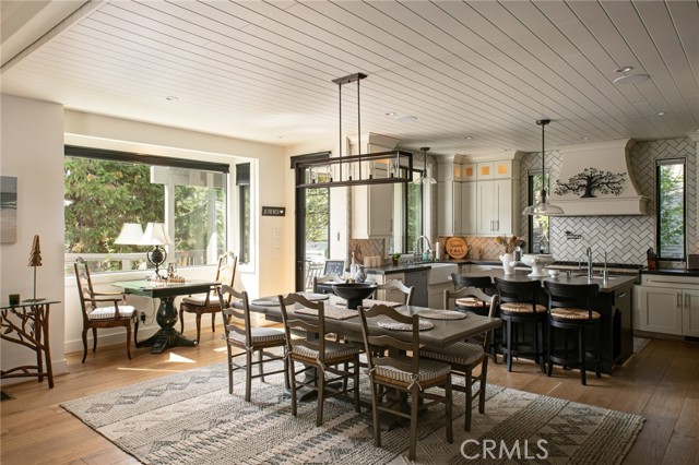 420 Golf Course Road, Lake Arrowhead CA: https://media.crmls.org/medias/f23258ca-658f-4e3e-a10f-234c02d8dc5a.jpg