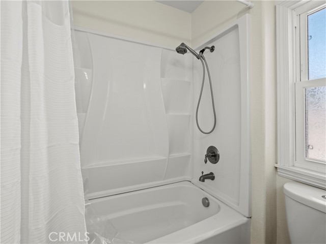Detail Gallery Image 24 of 40 For 15242 Poppy Meadow St, Canyon Country,  CA 91387 - 3 Beds | 3 Baths