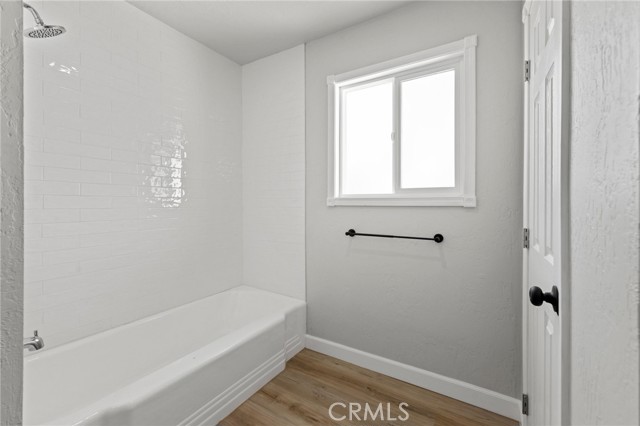 211 E Grangeville Boulevard, Hanford CA: https://media.crmls.org/medias/f232ece1-6437-4cd0-9766-8e5f7daf9e72.jpg