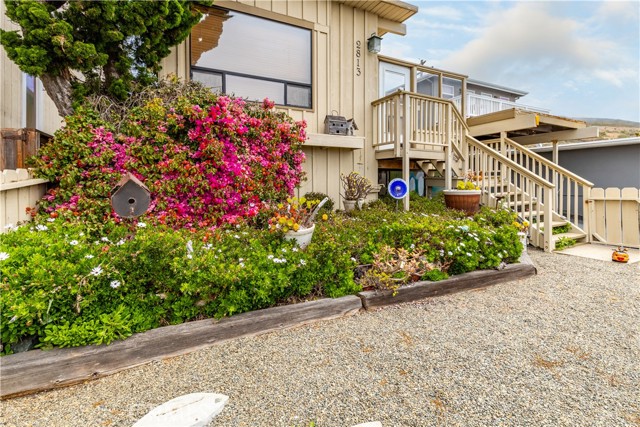 2813 Orville Avenue, Cayucos CA: https://media.crmls.org/medias/f2335131-f094-48a2-b047-6fe81448f4c7.jpg