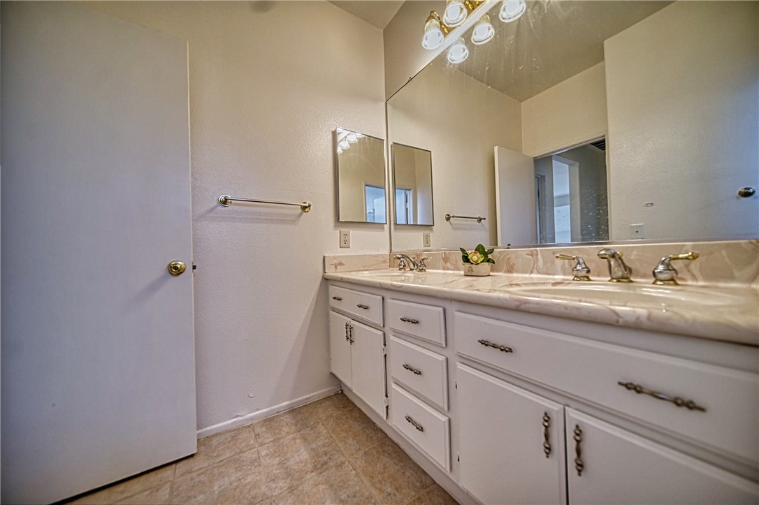 Detail Gallery Image 35 of 46 For 33441 Warwick Hills Rd, Yucaipa,  CA 92399 - 4 Beds | 2/1 Baths