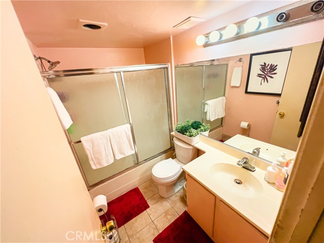 Detail Gallery Image 14 of 21 For 620 W Hyde Park Bld #103,  Inglewood,  CA 90302 - 2 Beds | 2 Baths