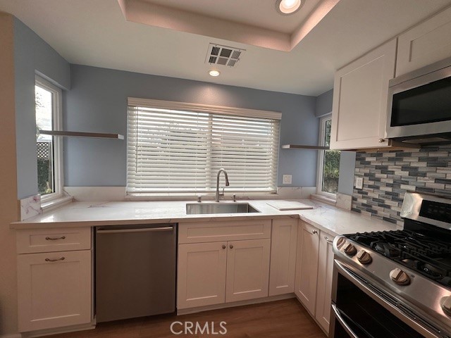 Detail Gallery Image 8 of 31 For 12111 Wagner, Culver City,  CA 90230 - 4 Beds | 3 Baths