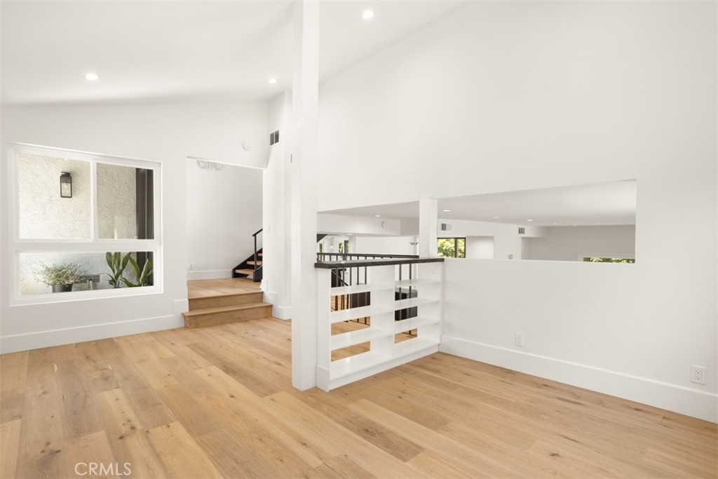 MLS #SR25266232 image #10