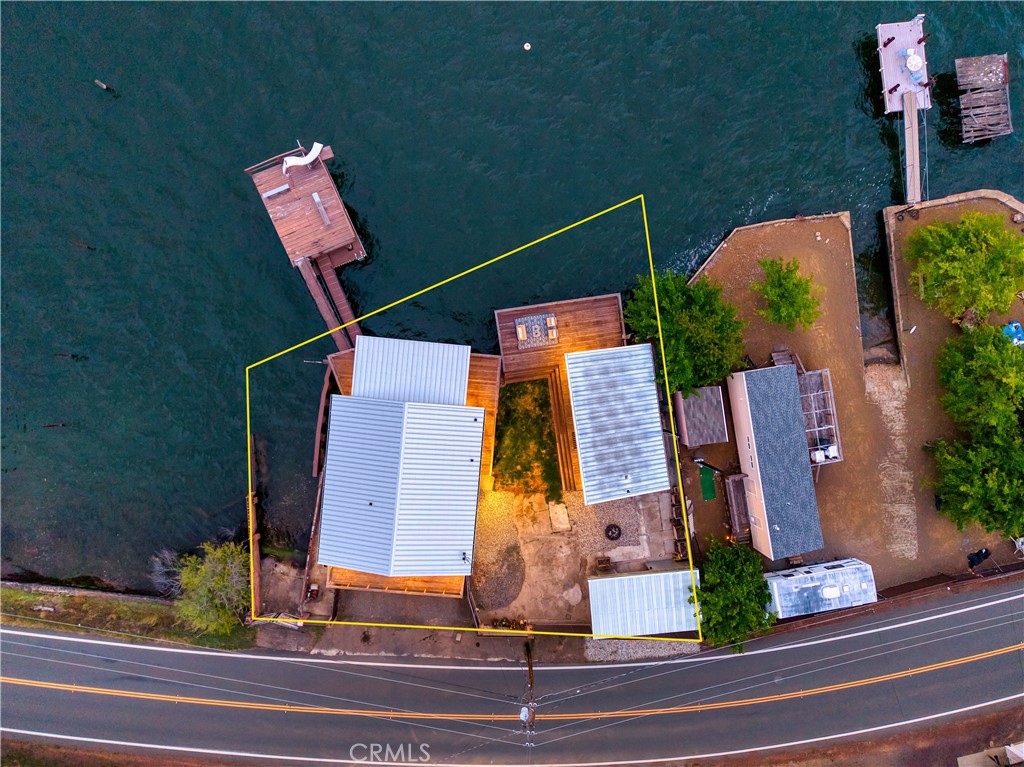 https://media.crmls.org/medias/f2360561-b4dd-45a2-b42e-6f879f438db2.jpg?preset=X-Large