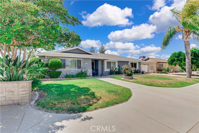 26363 Hemet Street, Hemet CA: https://media.crmls.org/medias/f236671b-8dbc-4bbf-8f46-58d69500906c.jpg