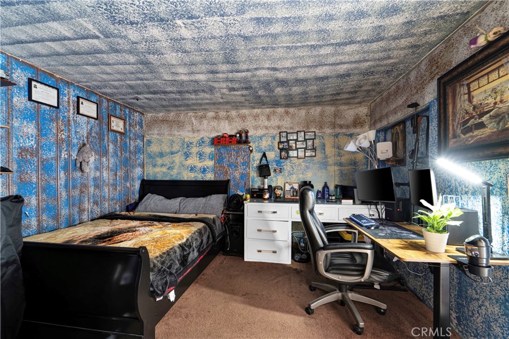 https://media.crmls.org/medias/f236f301-2743-4808-b55c-b5030f87b8c9.jpg?preset=X-Large