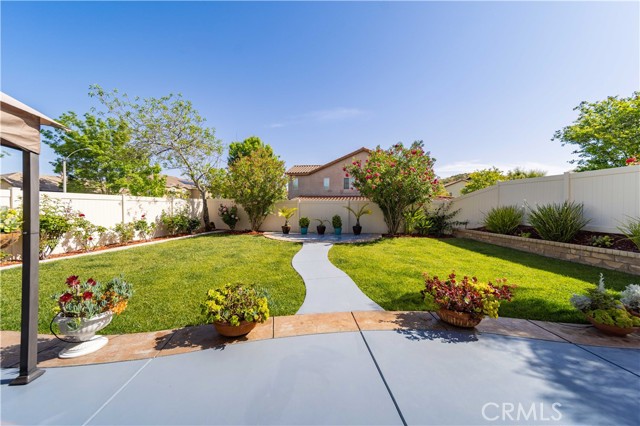 Detail Gallery Image 31 of 38 For 26856 Cherry Willow, Canyon Country,  CA 91387 - 4 Beds | 3 Baths