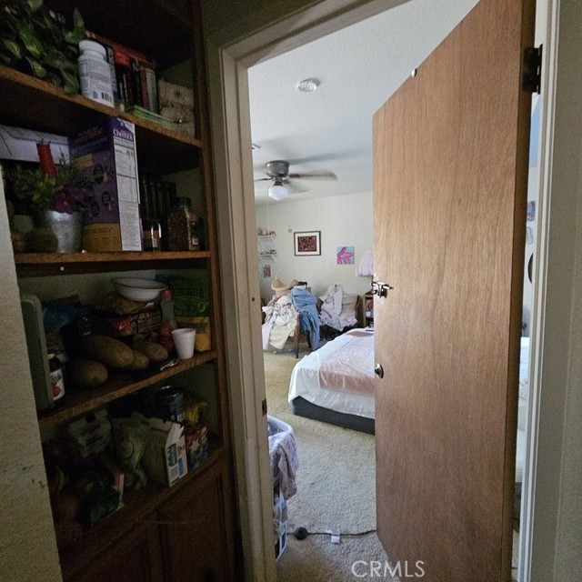 15921 Sultana Street, Hesperia CA: https://media.crmls.org/medias/f2370e09-565e-45c3-9543-5edbac4d73db.jpg