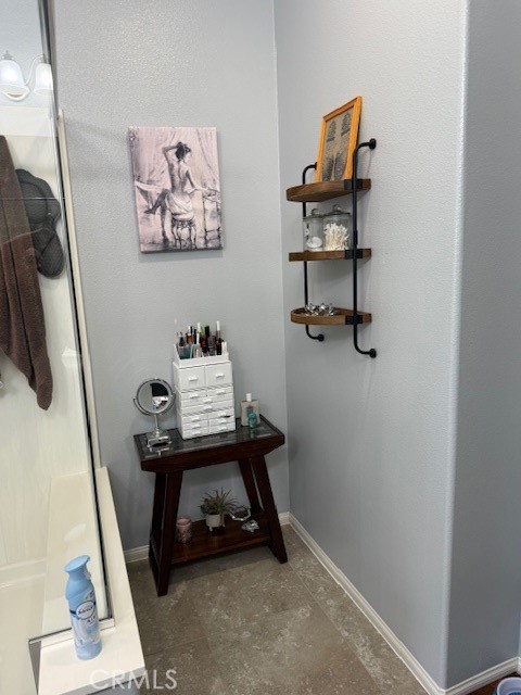 16001 Chase Road, Fontana CA: https://media.crmls.org/medias/f237279c-67eb-41c7-aa27-2d47e359e5b1.jpg
