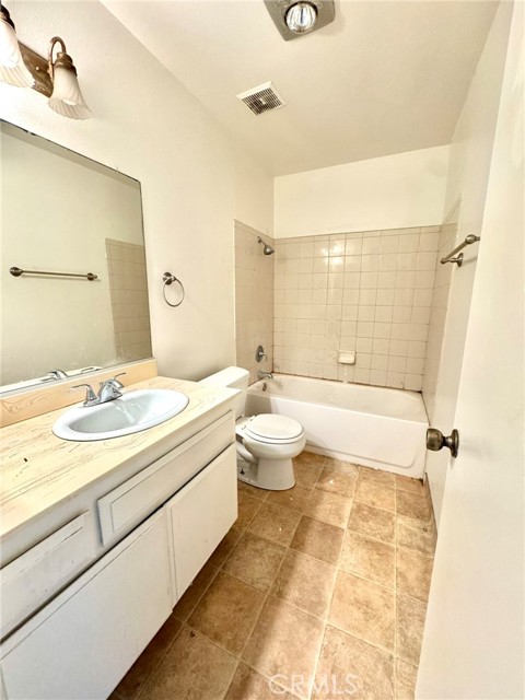 Detail Gallery Image 11 of 23 For 23635 Golden Springs #B8,  Diamond Bar,  CA 91765 - 2 Beds | 2 Baths