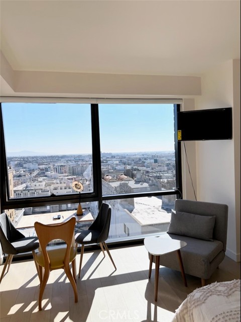 Detail Gallery Image 22 of 27 For 400 S Broadway #1813,  Los Angeles,  CA 90013 - 1 Beds | 1 Baths