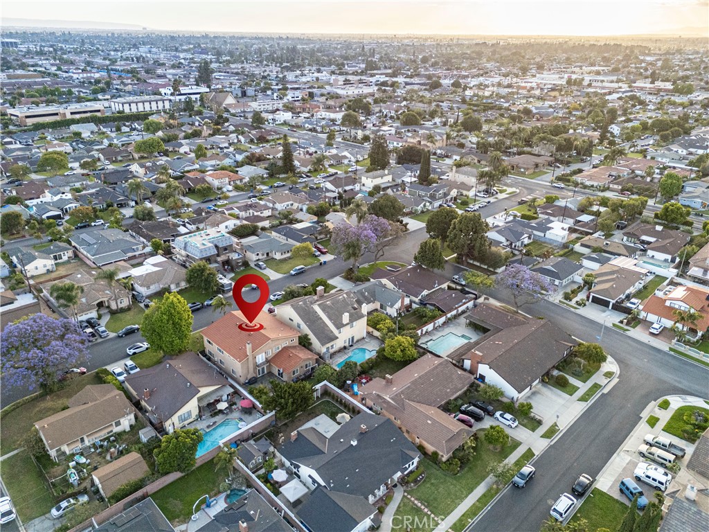 https://media.crmls.org/medias/f2379d3c-9a0a-4cef-bec9-6a70c0298330.jpg?preset=X-Large
