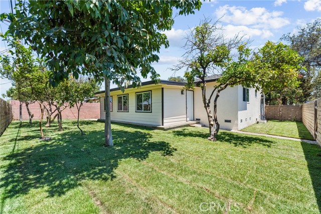325 S Valley Street, Anaheim CA: https://media.crmls.org/medias/f2383589-5044-4398-aecf-a83804136af5.jpg