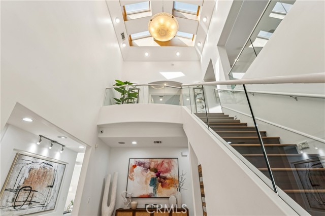 Detail Gallery Image 7 of 38 For 801 S Michillinda, Pasadena,  CA 91107 - 6 Beds | 5 Baths