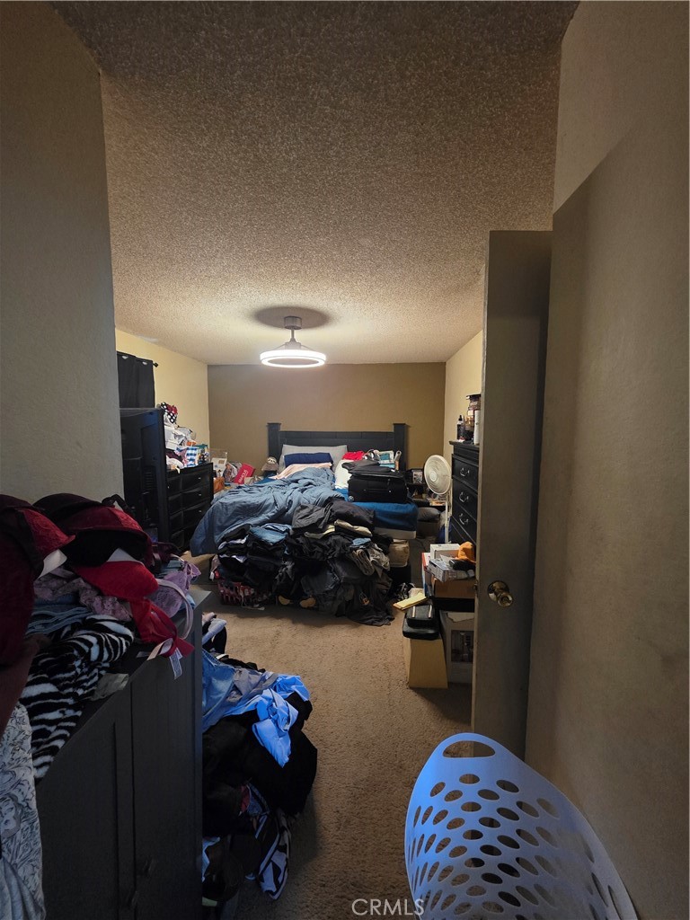 https://media.crmls.org/medias/f238874e-1e66-4e3f-b873-e52450702992.jpg?preset=X-Large