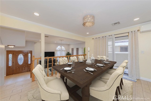 215 N Maple Avenue, Montebello CA: https://media.crmls.org/medias/f23928a0-9e3d-405b-93b5-b93cc1b176c4.jpg