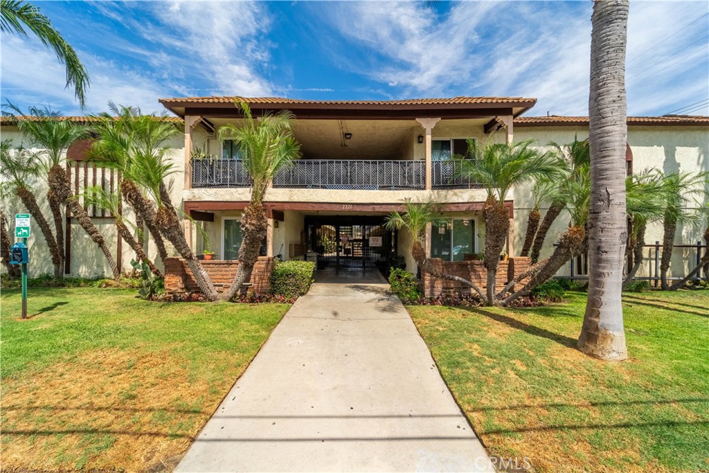 MLS #PW25262411 image #1