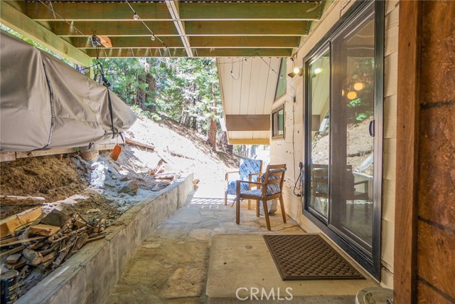 Detail Gallery Image 45 of 49 For 875 Brentwood Dr, Lake Arrowhead,  CA 92352 - 3 Beds | 2 Baths