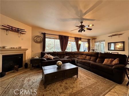 Detail Gallery Image 10 of 36 For 550 W Mesa Ave, Rialto,  CA 92376 - 5 Beds | 3 Baths