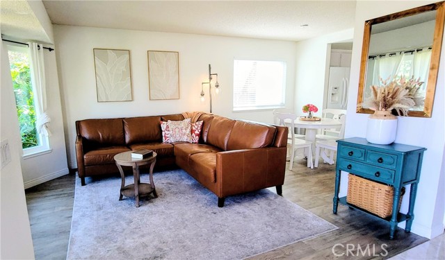 Detail Gallery Image 2 of 12 For 2106 S Belle, Corona,  CA 92882 - 3 Beds | 2 Baths