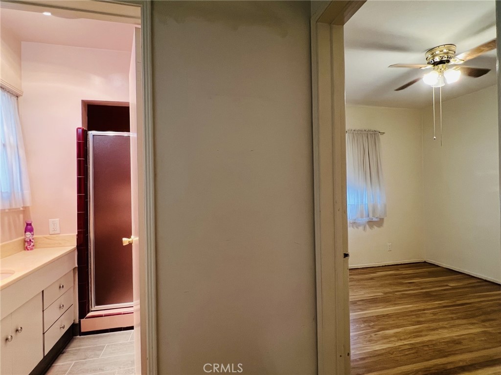 https://media.crmls.org/medias/f23b8017-31de-4c6c-9596-3454b8a16427.jpg?preset=X-Large