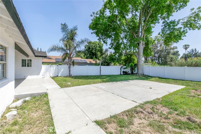 Detail Gallery Image 28 of 28 For 17646 Raymer St, Northridge,  CA 91325 - 3 Beds | 3 Baths