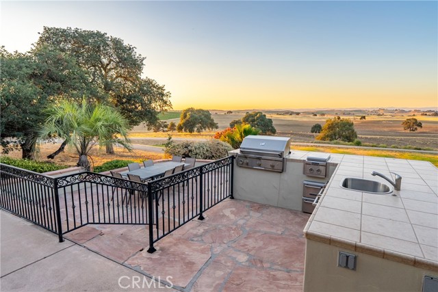 3520 Creston Road, Paso Robles CA: https://media.crmls.org/medias/f23e5bd1-d08c-4aac-a0fb-f296e00b02c7.jpg