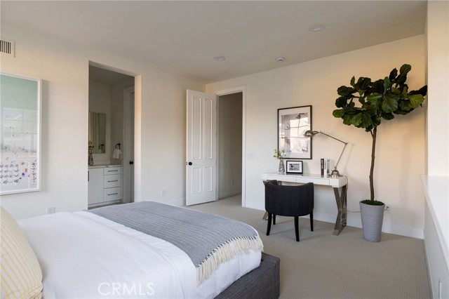 Detail Gallery Image 33 of 38 For 30 Long Bay, Newport Beach,  CA 92660 - 4 Beds | 3/1 Baths