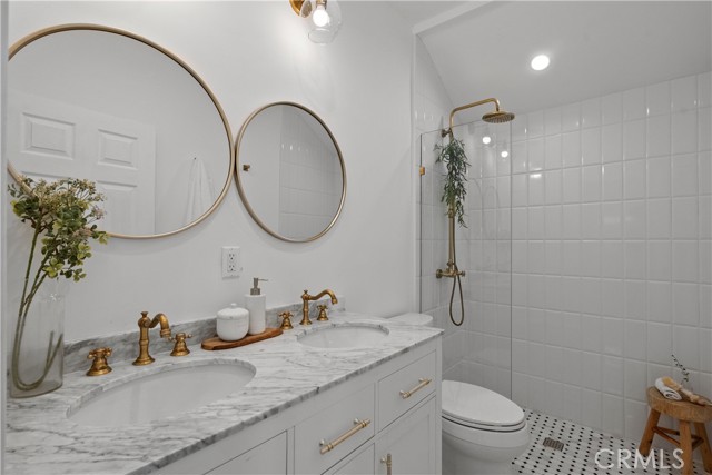 Detail Gallery Image 14 of 38 For 1337 W 49th St, Los Angeles,  CA 90037 - 3 Beds | 2 Baths