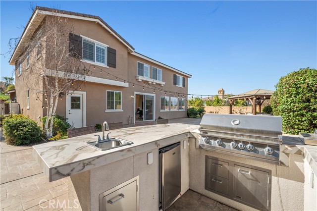 Detail Gallery Image 10 of 52 For 12810 Sierra Creek, Riverside,  CA 92503 - 5 Beds | 3 Baths