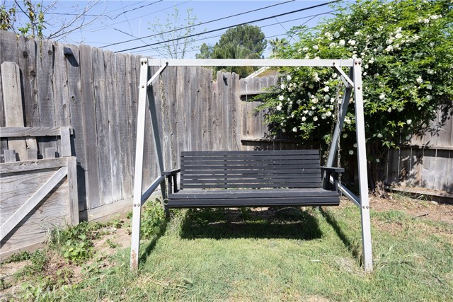 Detail Gallery Image 46 of 48 For 3463 E Kerckhoff, Fresno,  CA 93702 - 4 Beds | 2 Baths