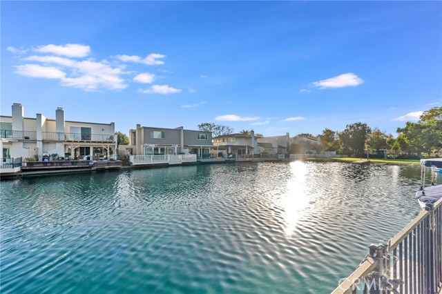 Detail Gallery Image 37 of 45 For 1654 Edgewater Ln, Camarillo,  CA 93010 - 3 Beds | 2/1 Baths